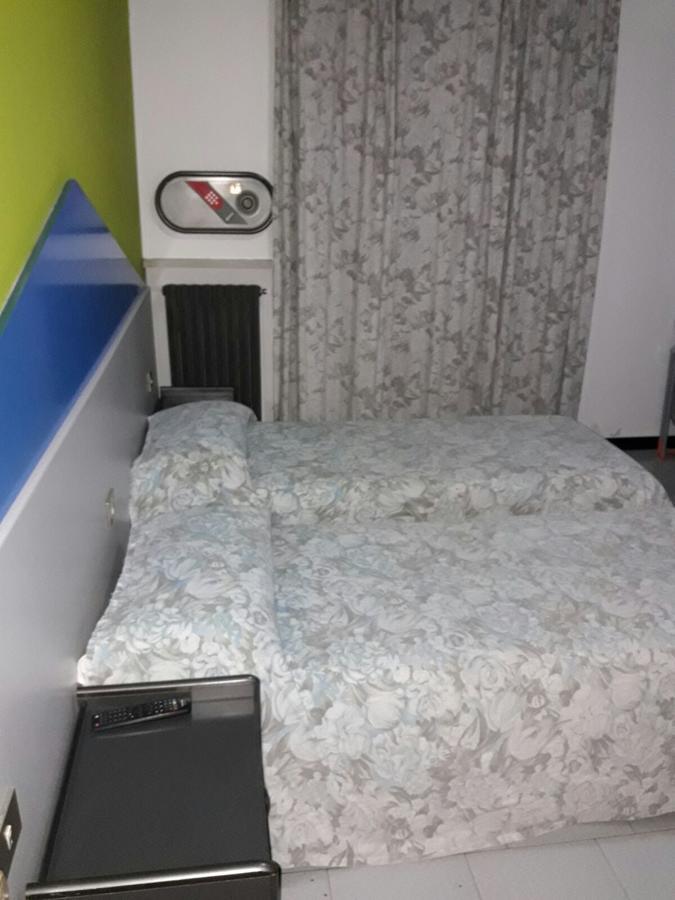 Albergo Piccadilly Medolago Luaran gambar